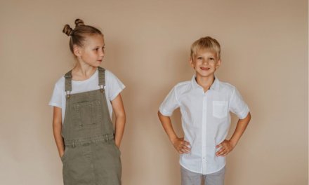 Ubranka dla siostry i brata – jak wybrać najlepsze?